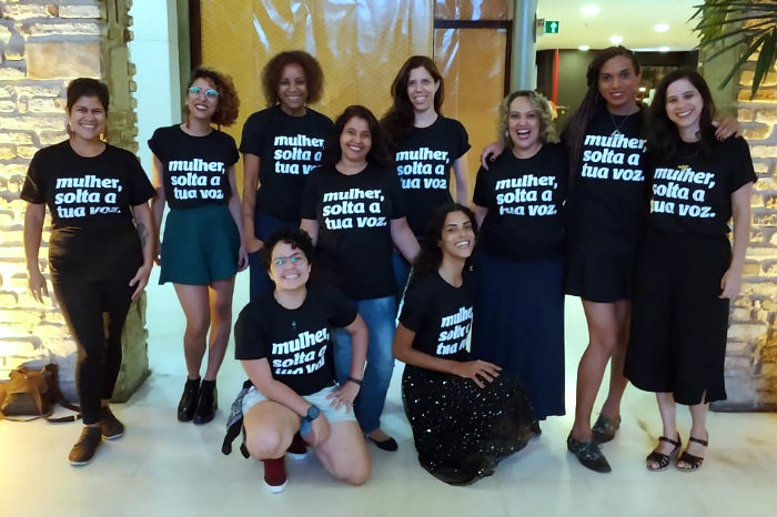 'Mulher, solta a tua voz' é a frase que estará estampada nas blusas de toda a equipe. Foto: Ítalo Olímpio/Divulgação/ 'Mulher, solta a tua voz' é a frase que estará estampada nas blusas de toda a equipe. Foto: Ítalo Olímpio/Divulgação/