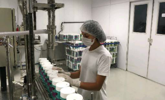 A empresa possui capacidade para sete mil litros de produtos por semana. Foto: Brasilis/Divulgação/Foto: Brasilis/Divulgação