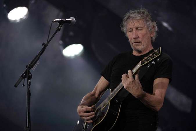Roger Waters esteve em turnê no Brasil e, nos shows, apoiou a hashtag #EleNão. Foto: AFP / Mauro Pimentel