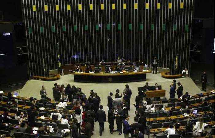 A matéria proposta pelo novo presidente da República tem tudo para ser um dos temas polêmicos na Câmara a partir de fevereiro
(foto: Ana Rayssa/Esp. CB/D.A Press)/