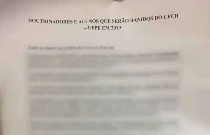 Lista ameaça banir professores e alunos "esquerdistas" do Centro Filosofia e Ciências Humanas (CFCH) - Foto: Reprodução/ Lista ameaça banir professores e alunos "esquerdistas" do Centro Filosofia e Ciências Humanas (CFCH) - Foto: Reprodução/