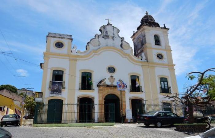 O prédio é conhecido por ter uma boa acústica. Ele foi incendiado pelos holandeses em 1631 e reconstruido em 1644. Foto: Igreja de Nossa Senhora do Amparo/Arquivo
