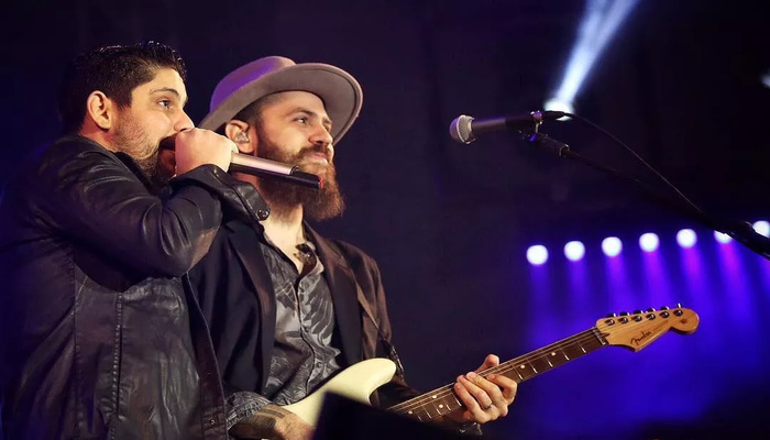 Com muita música romântica, show da dupla promete mais de 2 horas de agito. Foto: Divulgação