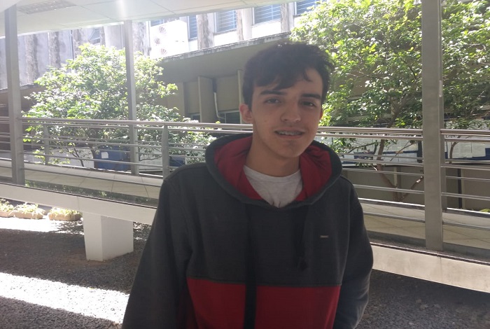André Felipe Uchôa Lopes, DE 17 anos, tentando vestibular para curso de Medicina na Unicap. Foto: Rosália Rangel/DP/ André Felipe Uchôa Lopes, DE 17 anos, tentando vestibular para curso de Medicina na Unicap. Foto: Rosália Rangel/DP/