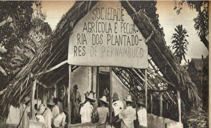 Sede do Engenho Galileia foi construída em 1956. Crédito: Memorial da Democracia/Hélio Passos, de o Cruzeiro/ Sede do Engenho Galileia foi construída em 1956. Crédito: Memorial da Democracia/Hélio Passos, de o Cruzeiro/
