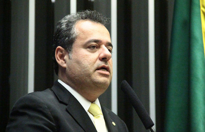 Deputado federal pernambucano espera que novo presidente desça do palanque e governe para todos. Foto: Câmara dos Deputados/ Deputado federal pernambucano espera que novo presidente desça do palanque e governe para todos. Foto: Câmara dos Deputados/