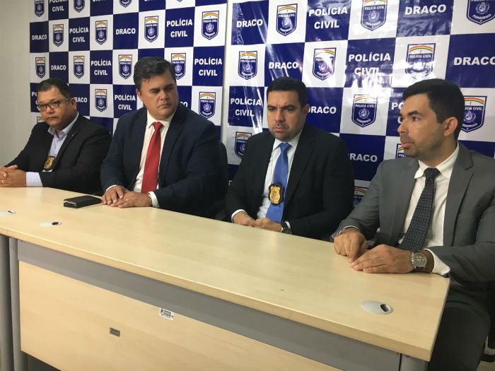 José Rivelino, diretor da Dinter1; Joselito Kehrle, Chefe da Polícia Civil; Fred Marcelo, delegado Seccional de Palmares e Marcelo Queiroz, delegado de Palmares. Foto: Divulgação Polícia Civil/ José Rivelino, diretor da Dinter1; Joselito Kehrle, Chefe da Polícia Civil; Fred Marcelo, delegado Seccional de Palmares e Marcelo Queiroz, delegado de Palmares. Foto: Divulgação Polícia Civil/