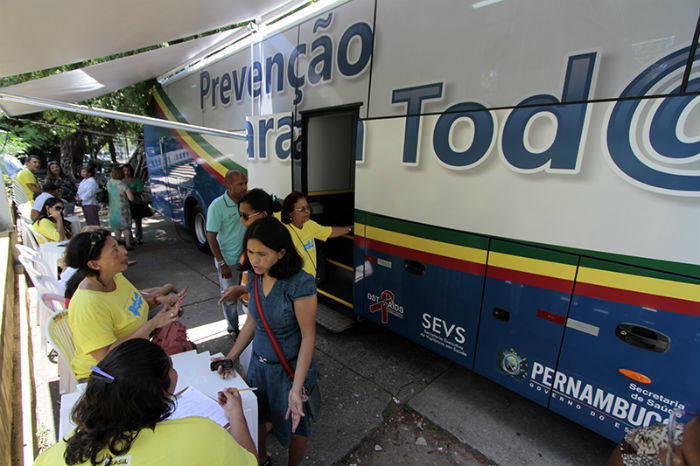 Ônibus DST AIDS. Foto: Miva Filho/ Ônibus DST AIDS. Foto: Miva Filho/