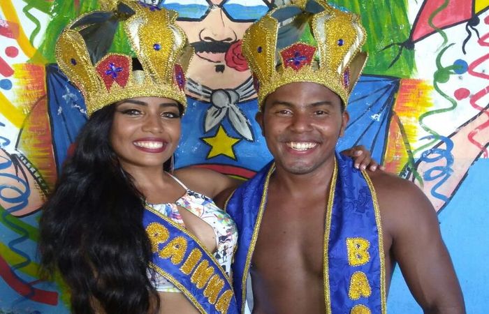 Os foliões Manuela Silva e Renan Ramos venceram o concurso de 2018. Foto: Cortesia/WhatsApp