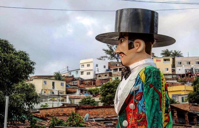 Este ano, o calunga est&aacute; homenageando a resist&ecirc;ncia das periferias com o tema "A voz do Morro". Foto: WhatsApp/Cortesia/