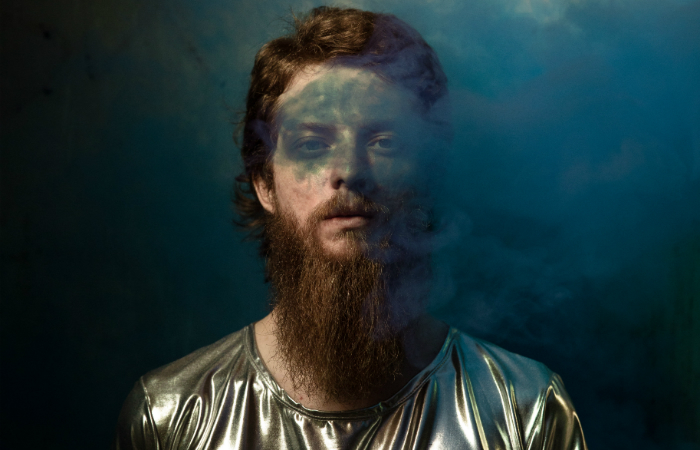 Entre as participa&ccedil;&otilde;es est&atilde;o Johnny Hooker (Me esque&ccedil;a) e o portugu&ecirc;s Manel Cruz (Pel&iacute;cula de vidro)./Foto: Flora Negri/Divulga&ccedil;&atilde;o