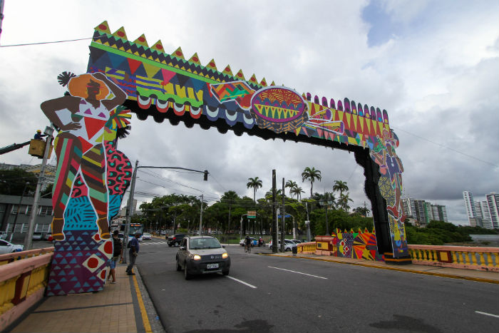 Além da menção às sonoridades, cada uma das pontes ganha pórticos com volumetria. Foto: Bruna Costa/Esp. DP./