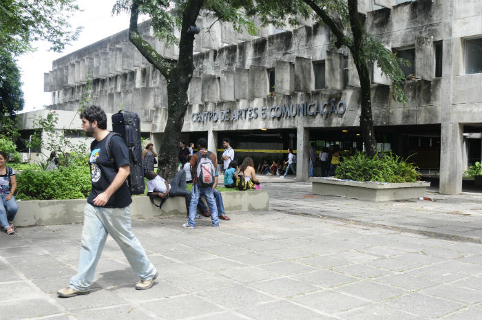 Núcleo funciona no CAC da UFPE. Foto: Alcione Ferreira/DP./