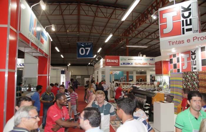 Quarta edição da feira voltada para a indústria têxtil e de confecção deve movimentar mais de R$ 280 milhões e terá mais de 300 marcas. Foto: Divulgação / Agreste Tex/ Quarta edição da feira voltada para a indústria têxtil e de confecção deve movimentar mais de R$ 280 milhões e terá mais de 300 marcas. Foto: Divulgação / Agreste Tex/