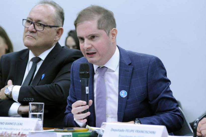 Bruno Bianco assegurou que ninguém ganhará menos que um salário mínimo com o sistema de capitalização pensado para as alterações previdenciárias. Foto: Gilmar Felix/Câmara dos Deputados/ Bruno Bianco assegurou que ninguém ganhará menos que um salário mínimo com o sistema de capitalização pensado para as alterações previdenciárias. Foto: Gilmar Felix/Câmara dos Deputados/