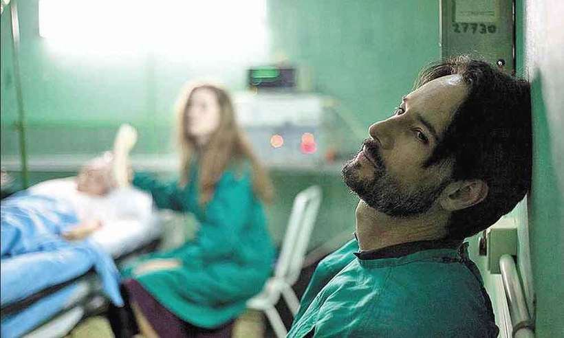 Rodrigo Santoro interpreta especialista que se dedica a crian&ccedil;as com c&acirc;ncer afetadas pela trag&eacute;dia de Chernobyl. Foto: Galeria Distribuidora/Divulga&ccedil;&atilde;o/