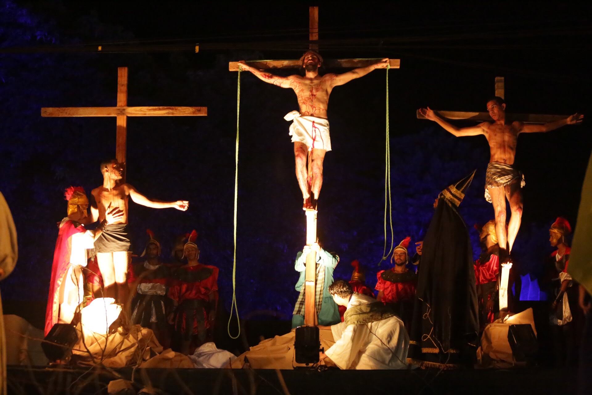 A Paixão de Cristo de Igarassu é encenada no Sítio Histórico da cidade. Crédito: Rafael Medeiros/Divulgação/ A Paixão de Cristo de Igarassu é encenada no Sítio Histórico da cidade. Crédito: Rafael Medeiros/Divulgação/