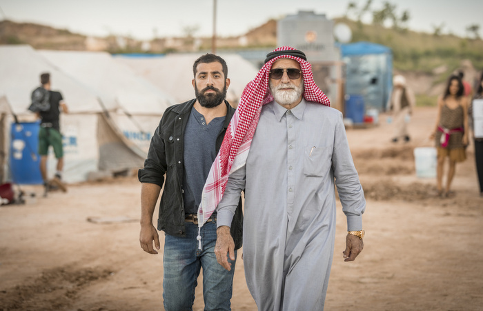 Kaysar Dadour e Herson Capri em cena de %u2018Órfãos da Terra%u2019. Foto: Crédito Paulo Belote/Globo/ Kaysar Dadour e Herson Capri em cena de %u2018Órfãos da Terra%u2019. Foto: Crédito Paulo Belote/Globo/