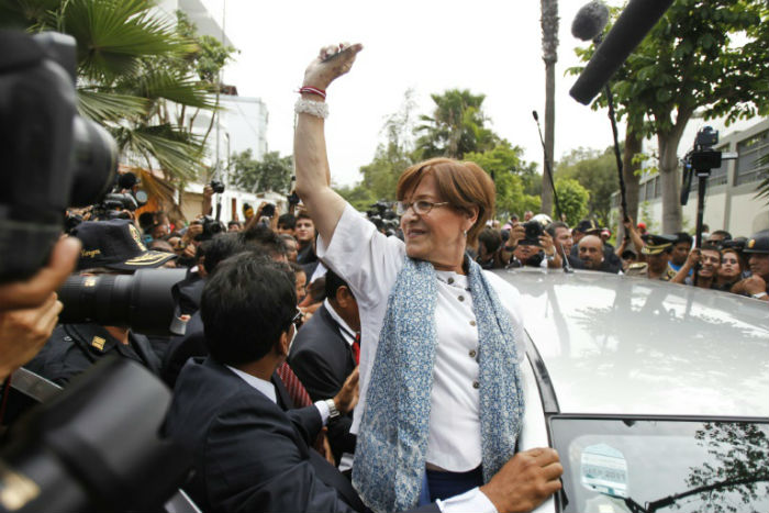 A então prefeita de Lima Susana Villaran (C), em 17 de março de 2013 na capital peruana. Foto: AFP / Ernesto Benavides/ A então prefeita de Lima Susana Villaran (C), em 17 de março de 2013 na capital peruana. Foto: AFP / Ernesto Benavides/