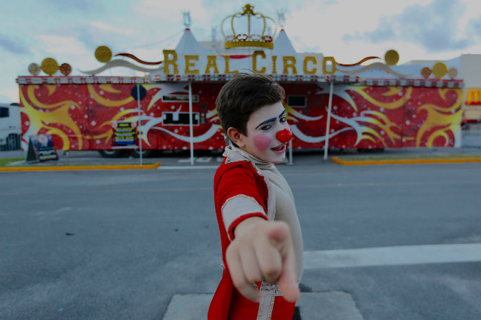 Formiguinha, Flayzinho e Reyzinho, dois exemplos de como o circo pode criar jovens e talentosos artistas desde muito cedo. Foto: Bruna Costa / Esp.Diario/