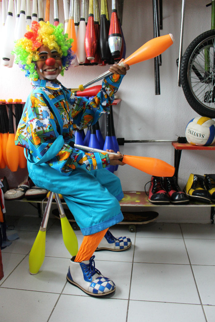 O palhaço Formiguinha estreou nos picadeiro em 2018 e quer ter um circo para chamar de seu. Foto: Patrícia Monteiro /Diario de Pernambuco