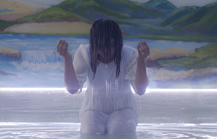 Filme acompanha Joana (Dira Paes), mulher profundamente religiosa que é escrivã de cartório. Foto: Vitrine/Divulgação/ Filme acompanha Joana (Dira Paes), mulher profundamente religiosa que é escrivã de cartório. Foto: Vitrine/Divulgação/