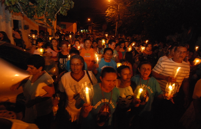 Prociss&atilde;o luminosa ser&aacute; realizada da Igreja de Nossa Senhora do Ros&aacute;rio para o Convento de S&atilde;o F&eacute;lix de Cantalice. Foto: Roberto Ramos/Arquivo DP/