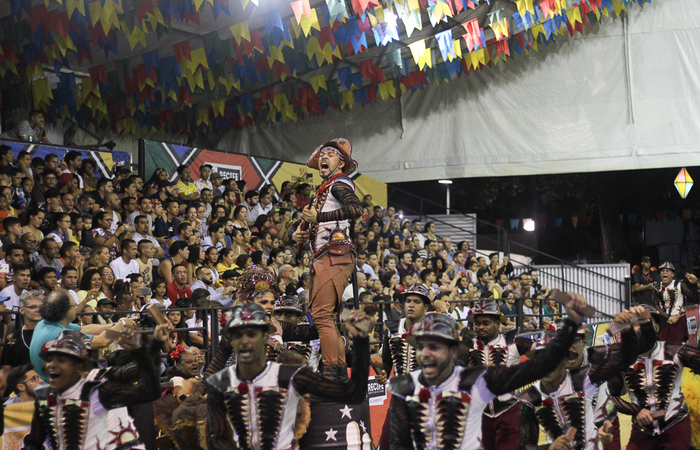O grupo de San Martin trouxe a força da identidade cultural nordestina. Foto: Samuel Calado/DP