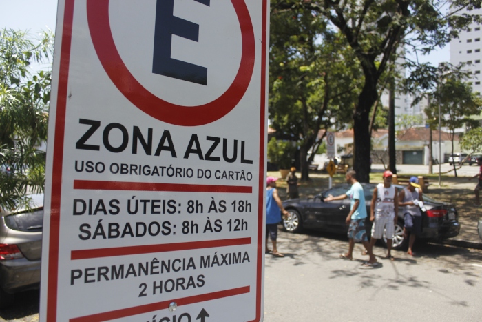 Atualmente, a capital pernambucana tem 3,2 mil vagas de Zona Azul. Foto: Shilton Araujo/Esp. DP./ Atualmente, a capital pernambucana tem 3,2 mil vagas de Zona Azul. Foto: Shilton Araujo/Esp. DP./