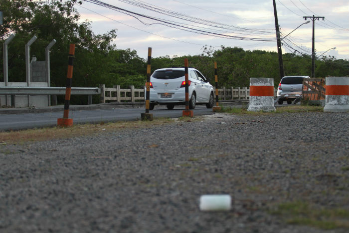 Obras na ponte se arrastam desde 2015. Foto: Bruna Costa/especial DP/