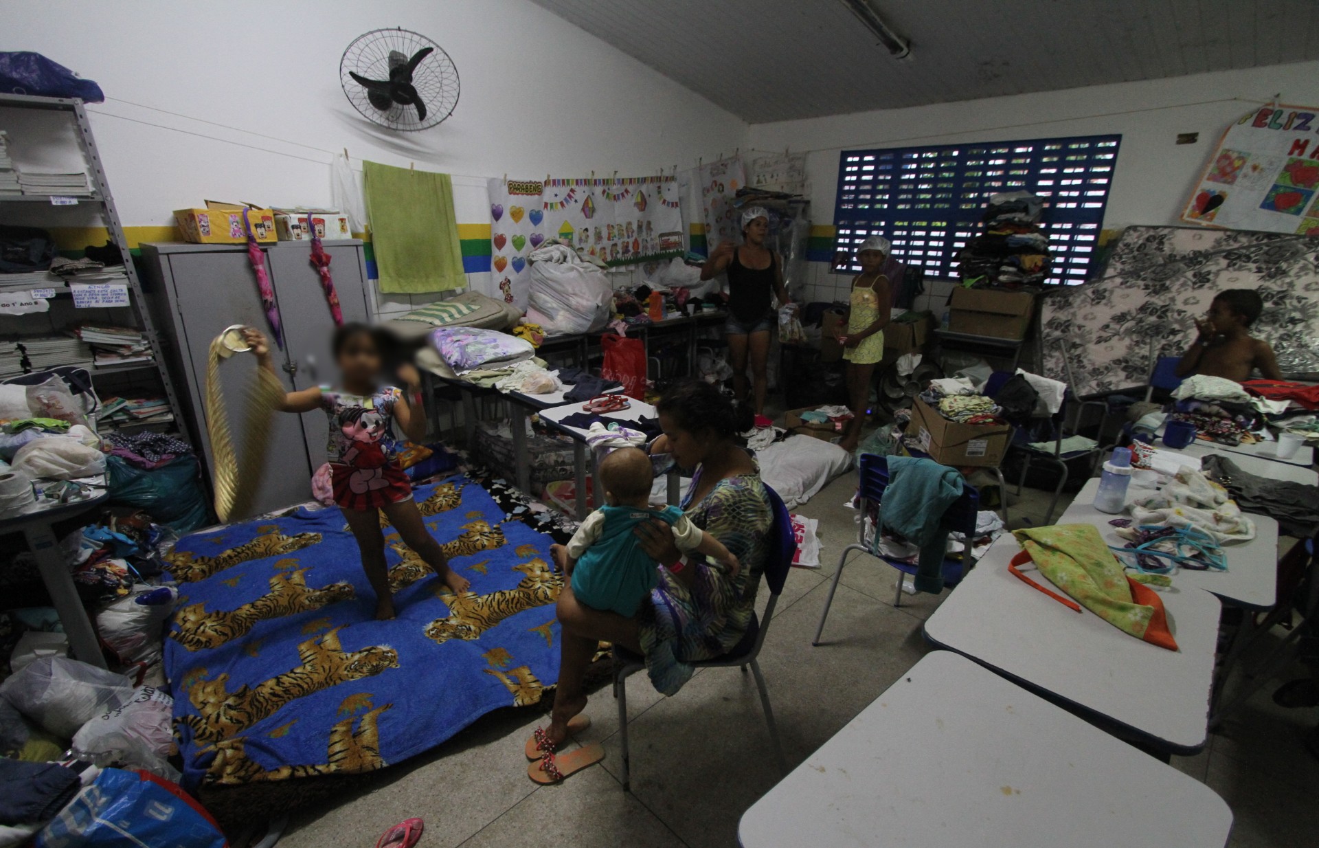 A Escola Nossa Senhora da Conceição abrigava, até as 21h de sexta (26), 31 famílias - Peu Ricardo/DP