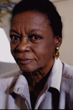 Ruth de Souza em cena de "Senhora do Destino", em 2004 - Divulgação/Globo