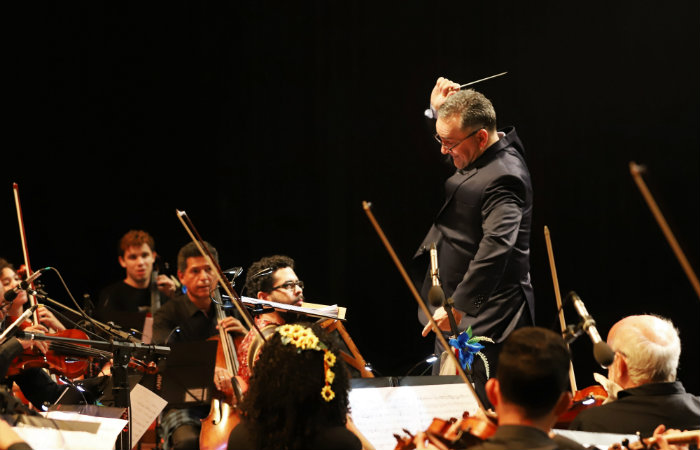 O concerto especial mistura canções da MPB com clássicos eruditos. Foto:Thiago Farias Neves/Divulgação/ O concerto especial mistura canções da MPB com clássicos eruditos. Foto:Thiago Farias Neves/Divulgação/