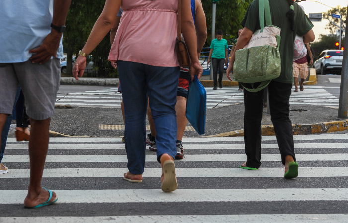 Desde 2015, Recife aparece no ranking das 5 capitais onde há mais registros de mortes de pedestres - Foto: Bruna Costa/Esp. DP/