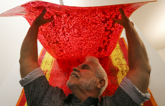 Os dípticos sobrepostos de Delson Uchôa. Foto: Tarciso Augusto/Divulgação