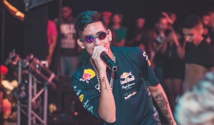 Vitinho Polêmico em show. Foto: Wilton Miranda/Divulgação/