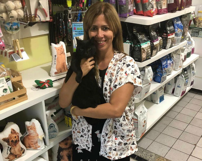 A veterinária Alessandra Melo, 47, segue esta tendência de mercado de multiplicidade de ofertas. Foto: Divulgação