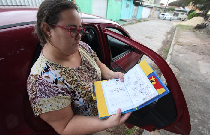 "Só venho aqui (na USF de Ouro Preto) em último caso, porque nunca tem nada", reclama a autônoma Renata Souza Gomes - Foto: Leandro de Santana/Esp. DP