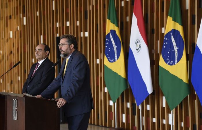 Os chanceleres do Paraguai, Antonio Rivas Palacios, e do Brasil, Ernesto Araújo, durante encontro no Itamaraty. Foto: Dammer Martins/MRE/Foto: Dammer Martins/MRE Os chanceleres do Paraguai, Antonio Rivas Palacios, e do Brasil, Ernesto Araújo, durante encontro no Itamaraty. Foto: Dammer Martins/MRE/Foto: Dammer Martins/MRE