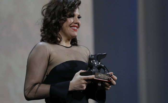 A diretora Bárbara Paz levou o prêmio de melhor documentário sobre cinema com Babenco %u2013 Alguém tem que ouvir o coração e dizer: Paro. Foto: Instagram/Reprodução