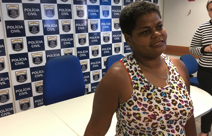 "Espero que fiquem muito tempo presos. Até aprenderem", diz Maria Luziária Costa, mãe de Sandy. Foto: Diogo Cavalcante/DP