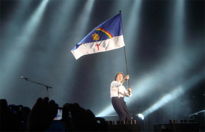 Paul McCartney se apresentou no estádio do Arruda - Foto: www.blogs.diariodepernambuco.com.br/Reprodução