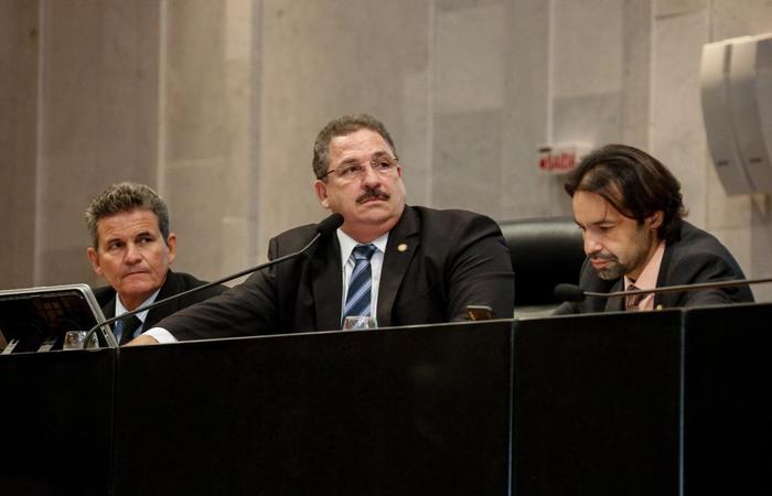 Para o presidente da Alepe, Eriberto Medeiros (PP), os temas abordados no seminário são muito oportunos para "humanizar a Assembleia Legislativa". Foto: Roberto Soares/Divulgação/Foto: Roberto Soares/Divulgação Para o presidente da Alepe, Eriberto Medeiros (PP), os temas abordados no seminário são muito oportunos para "humanizar a Assembleia Legislativa". Foto: Roberto Soares/Divulgação/Foto: Roberto Soares/Divulgação