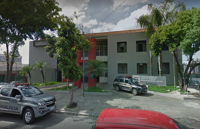 De acordo com a polícia, homem foi preso mais de 10 vezes por roubo e furto. Ele tinha saído da prisão há 15 dias após a mulher pagar fiança - Foto:  Google Maps/Reprodução./