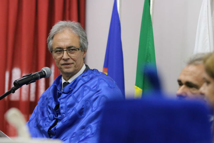 Mozart defendeu a educação básica em discurso. Foto: Tarciso Augusto/Esp.DP./ Mozart defendeu a educação básica em discurso. Foto: Tarciso Augusto/Esp.DP./