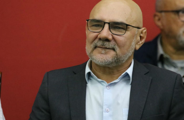 O professor Alfredo Gomes, nomeado como reitor da universidade nessa quarta, prestigiou a cerimônia. Foto: Tarciso Augusto/Esp.DP.