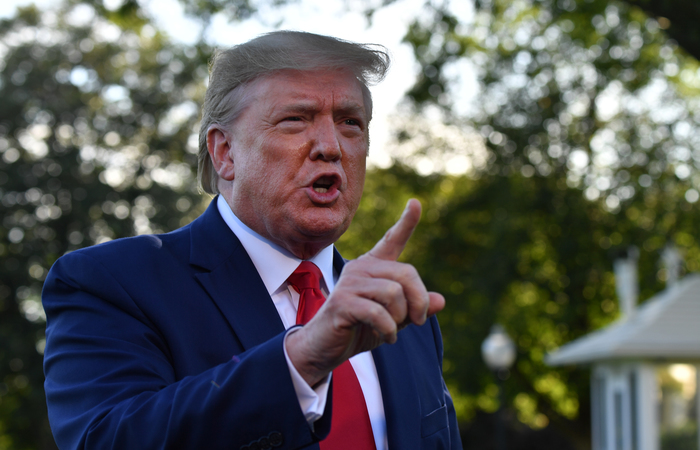 Segundo a Fox News, desde julho, o apoio ao impeachment cresceu em todos os segmentos: 11 pontos entre democratas, 5 pontos entre republicanos e 3 pontos entre independentes - Foto: AFP./