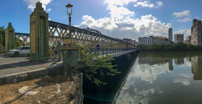 Em 1640, Maurício de Nassau mandou construir uma ponte por onde os moradores pudessem atravessar o Rio Capibaribe. Foto: Leandro de Santana/Esp.DP.