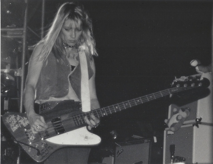 Kim Gordon é um dos principais nomes do rock alternativo desde a década de 1980. Foto: Wikimedia Commons/ Kim Gordon é um dos principais nomes do rock alternativo desde a década de 1980. Foto: Wikimedia Commons/