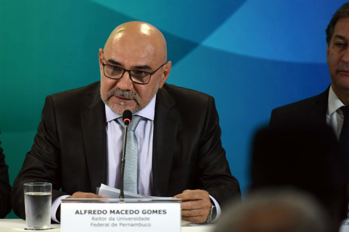 Alfredo Gomes em cerimônia de posse em Brasília. Foto: MEC/Divulgação./ Alfredo Gomes em cerimônia de posse em Brasília. Foto: MEC/Divulgação./
